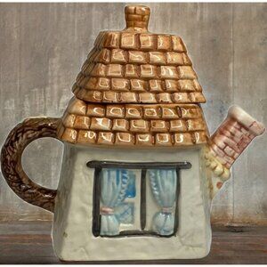 Heritage Mint Mouse Cottage Tea Pot Tea Time Limited Collection